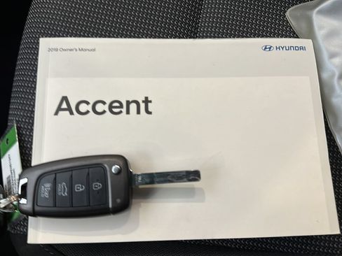 Used 2019 Hyundai Accent SE FWD image 27