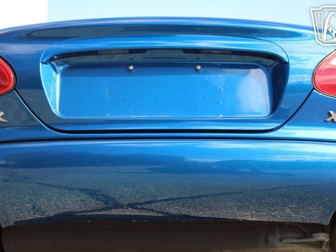 Used 1998 Jaguar XK8 image 32