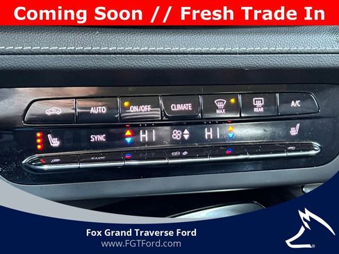 Used 2023 Buick Envision Preferred image 23