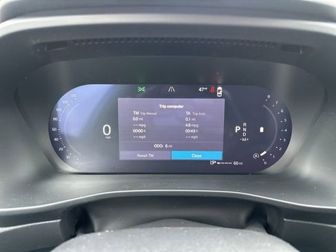 New 2026 Volvo XC40 B5 Plus w/ Climate Package image 17