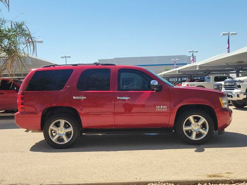 Used 2014 Chevrolet Tahoe LT w/ Texas Edition RWD image 9