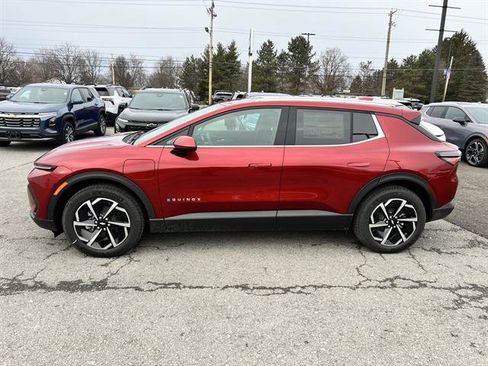 New 2026 Chevrolet Equinox EV LT image 2