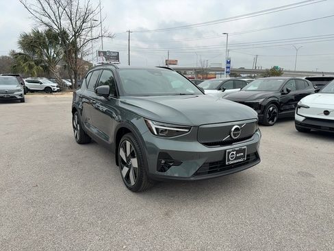 New 2026 Volvo EX40 Plus w/ Climate Package image 8