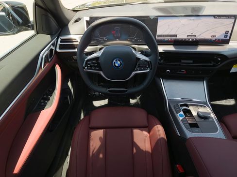 New 2026 BMW i4 eDrive40 w/ Parking Assistance Package RWD image 16