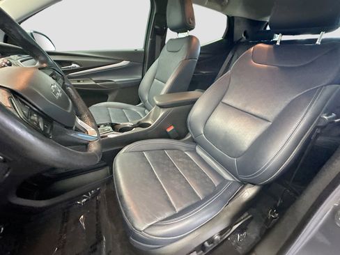 Used 2023 Chevrolet Bolt EUV Premier image 11