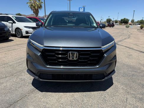 Used 2025 Honda CR-V EX image 2