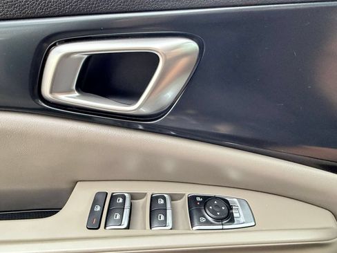 Used 2026 Kia Carnival FWD image 18