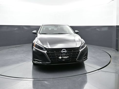New 2026 Nissan Altima 2.5 SV AWD/4WD image 2