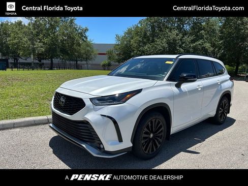 Certified 2024 Toyota Highlander XSE FWD image 1
