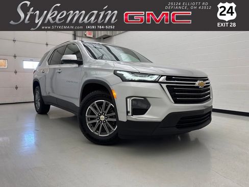 Used 2022 Chevrolet Traverse LT AWD/4WD image 1
