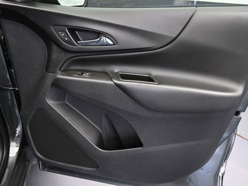 Used 2021 Chevrolet Equinox LT w/ LPO, Floor Liner Package FWD image 37