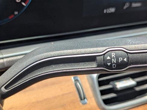 Used 2021 Mercedes-Benz GLE 350 4MATIC image 12