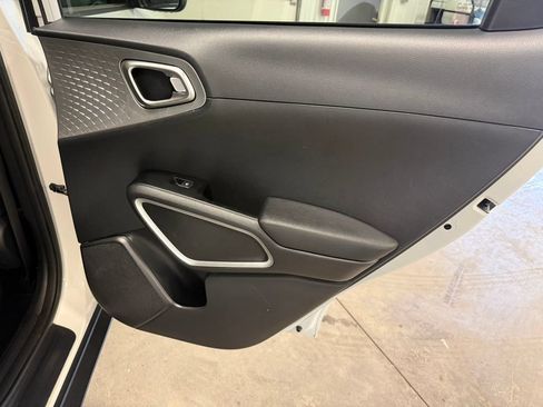 Used 2022 Kia Soul LX w/ Technology Package FWD image 28
