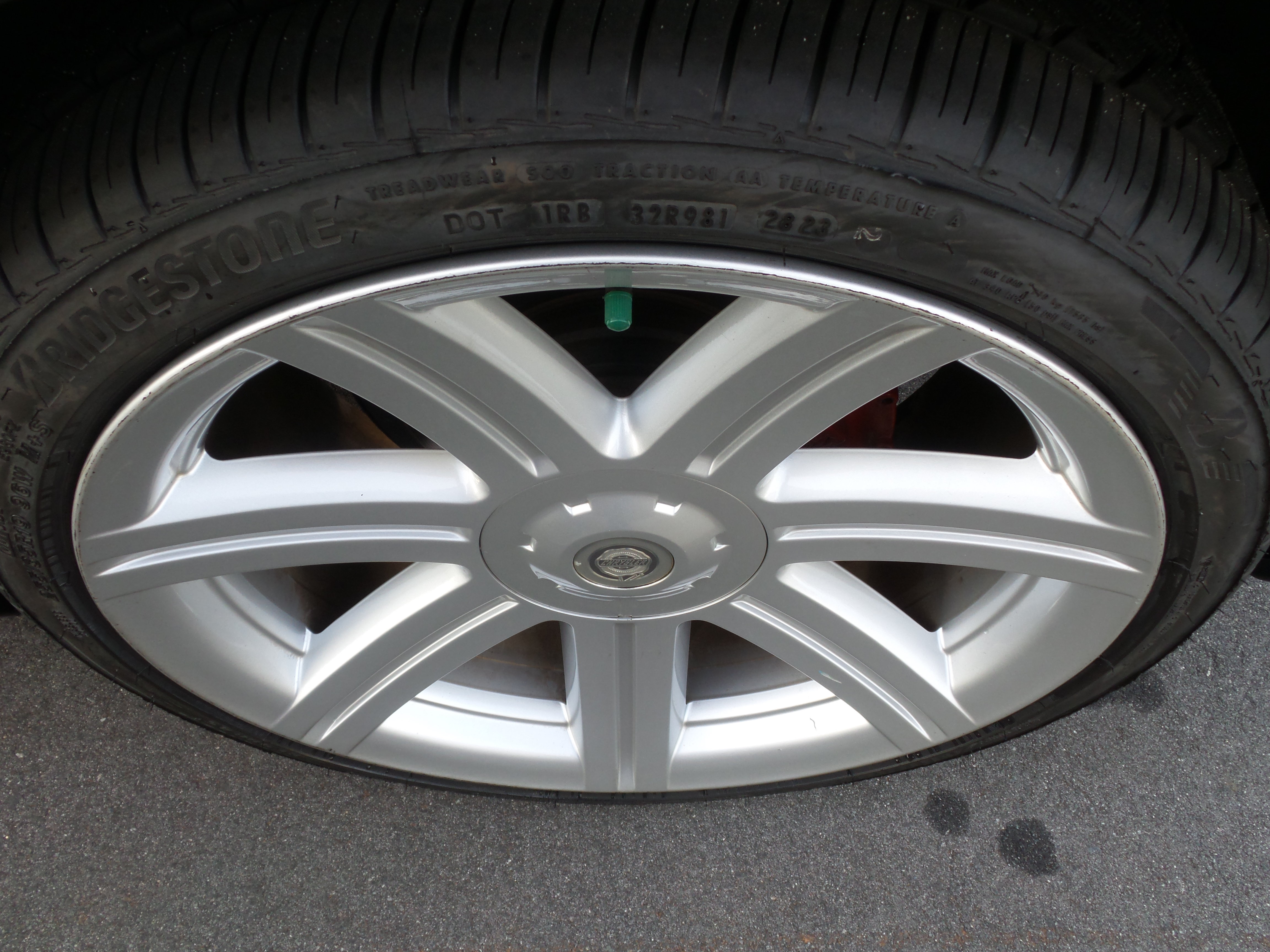 Used 2007 Chrysler Crossfire Coupe RWD image 18