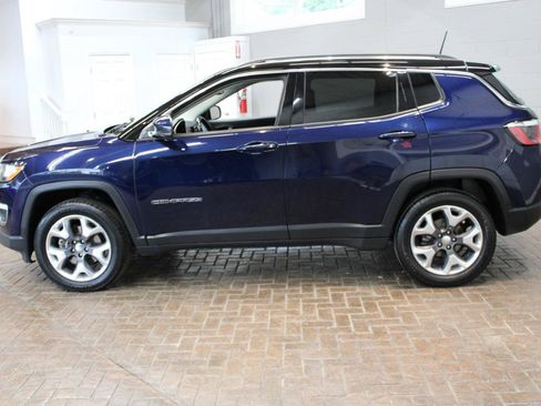 Used 2017 Jeep Compass Limited AWD/4WD image 4