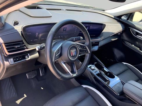 Used 2025 Buick Envision Sport Touring AWD/4WD image 18