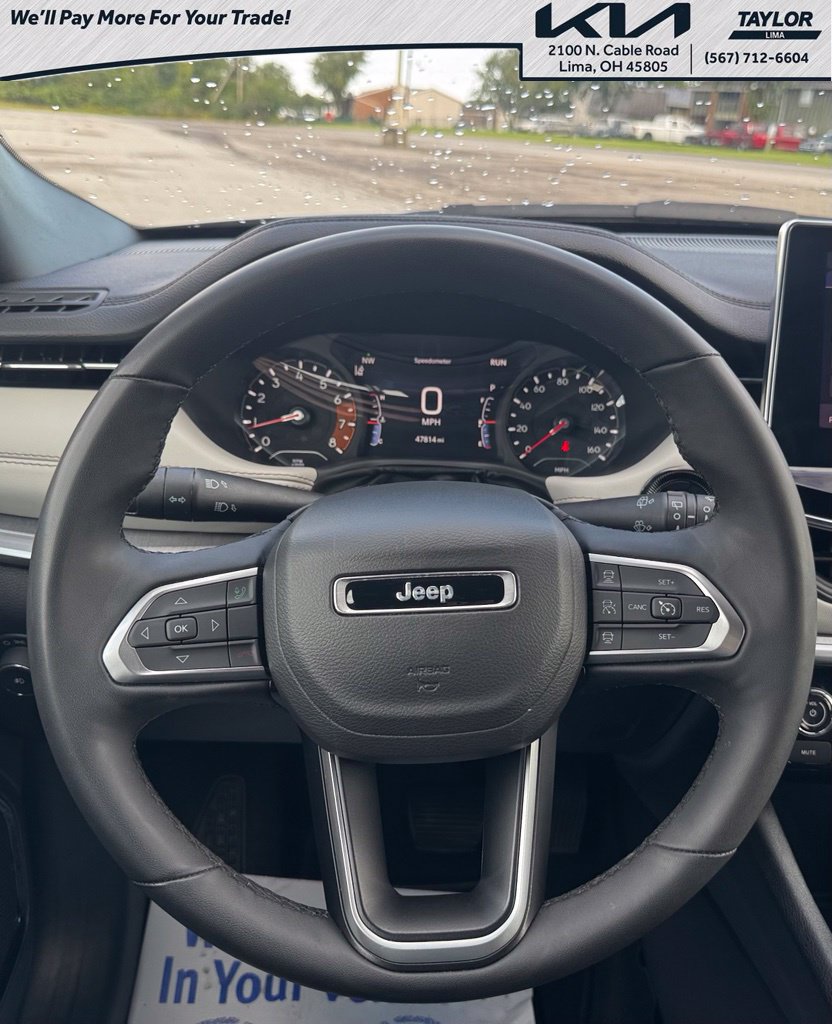 Used 2025 Jeep Compass Limited AWD/4WD image 11