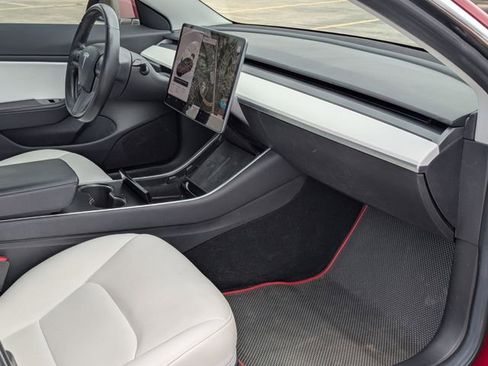 Used 2018 Tesla Model 3 Performance image 24
