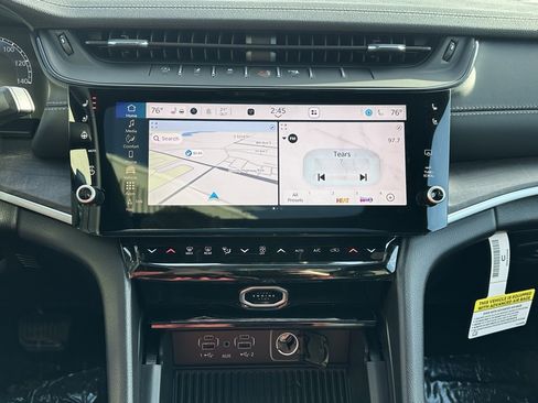 New 2026 Jeep Grand Cherokee Limited image 35