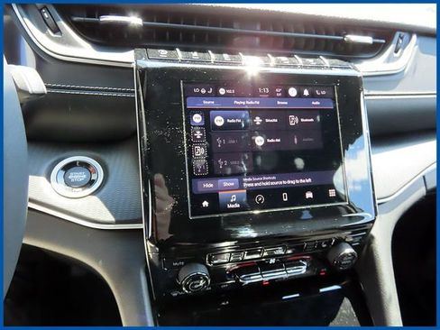 Certified 2023 Jeep Grand Cherokee Altitude AWD/4WD image 17