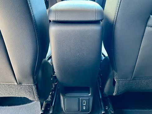 Used 2024 Buick Encore GX Sport Touring image 35