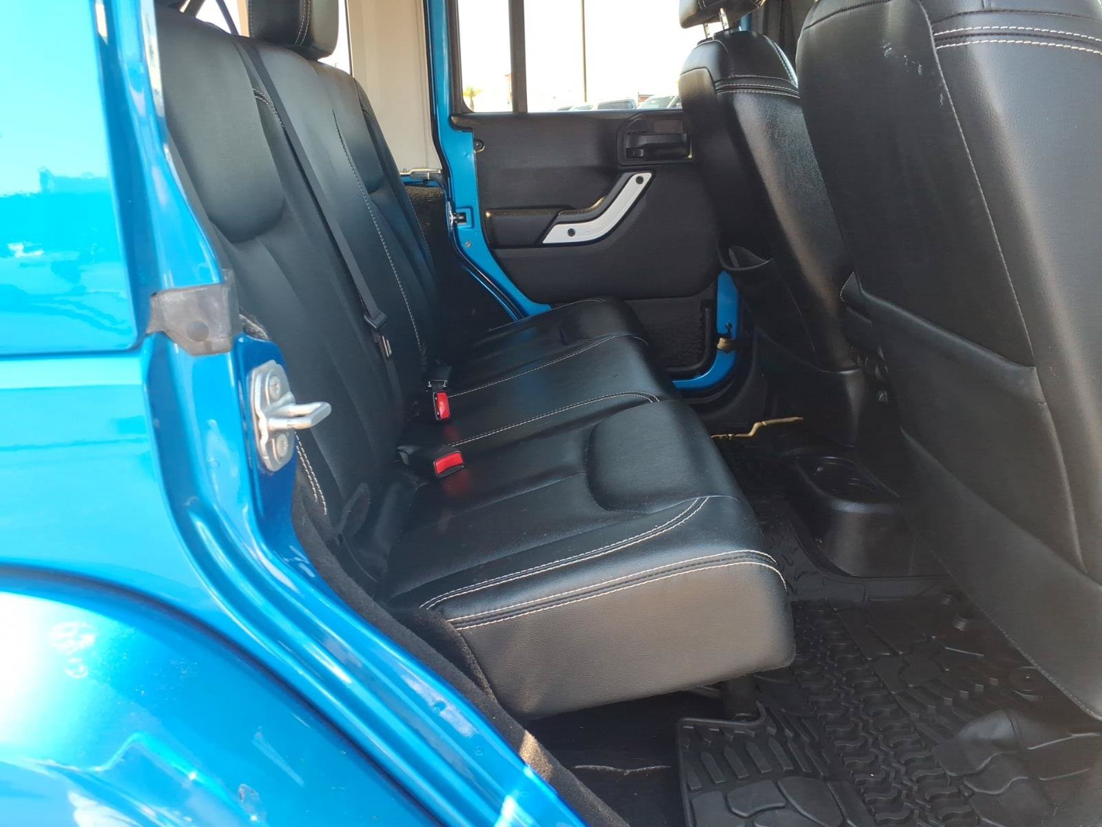 Used 2014 Jeep Wrangler Unlimited Sahara AWD/4WD image 14