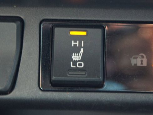 Used 2023 Toyota RAV4 XLE image 8