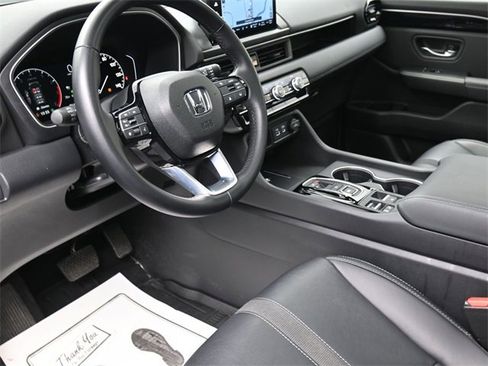 Used 2025 Honda Pilot Touring image 14