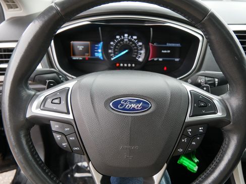 Used 2016 Ford Fusion SE w/ Equipment Group 202A image 25