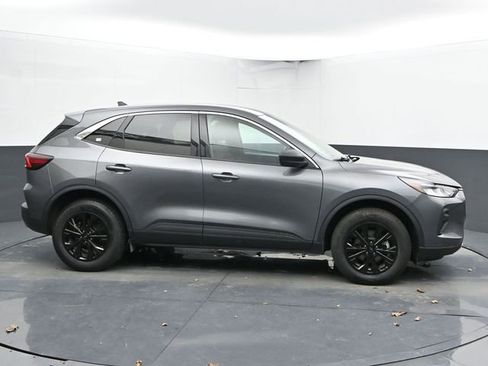 Used 2024 Ford Escape Active image 12