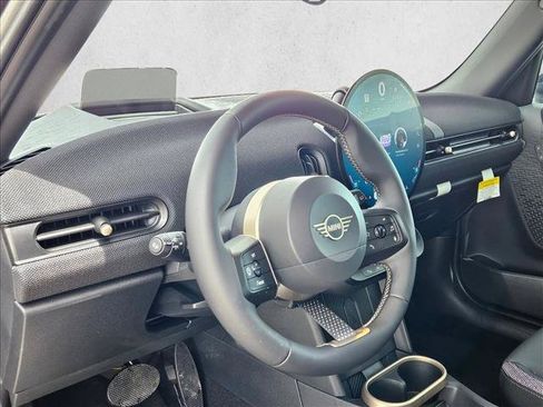 New 2026 MINI Cooper 4-Door Hardtop FWD image 3