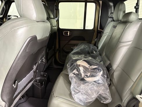 New 2026 Jeep Gladiator Mojave AWD/4WD image 37