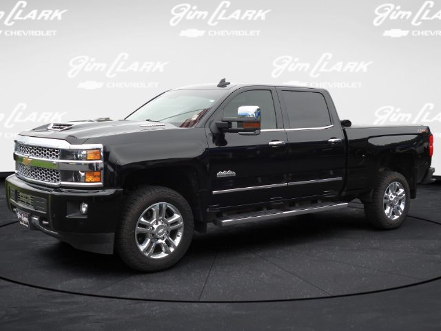 Used 2018 Chevrolet Silverado 2500 High Country w/ Duramax Plus Package AWD/4WD image 28