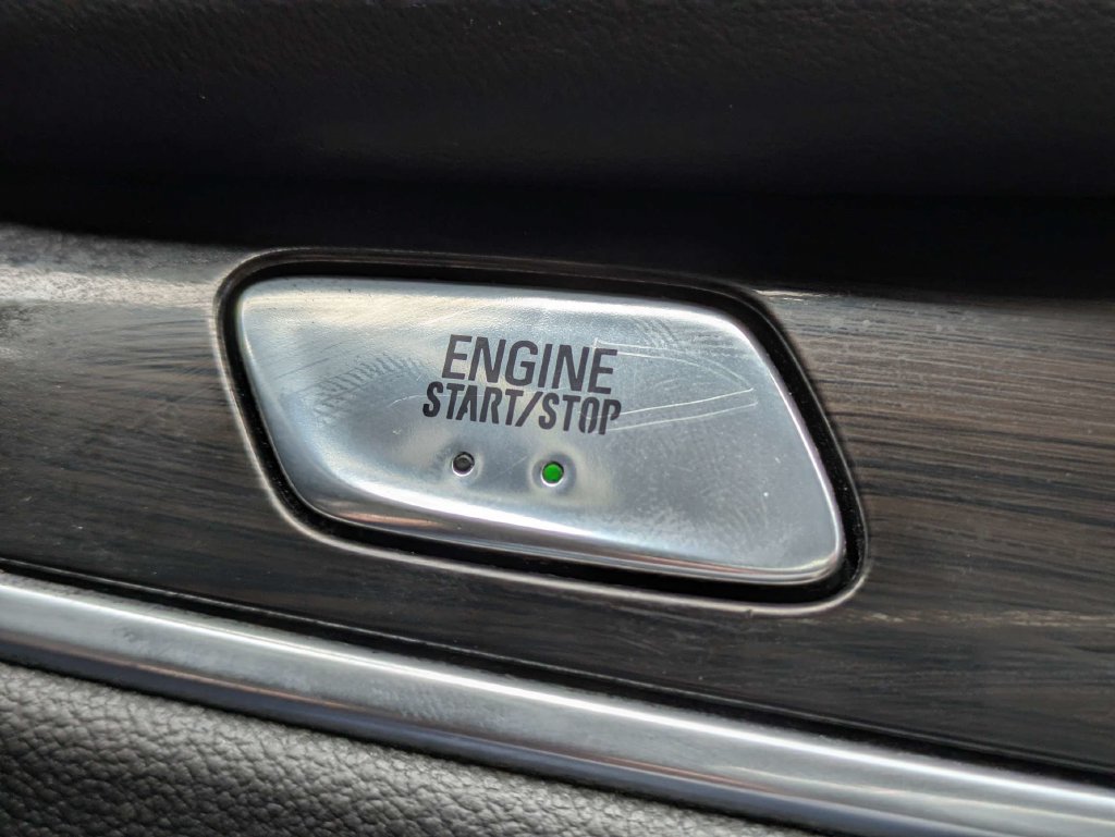 Used 2019 Buick Enclave Essence FWD image 28