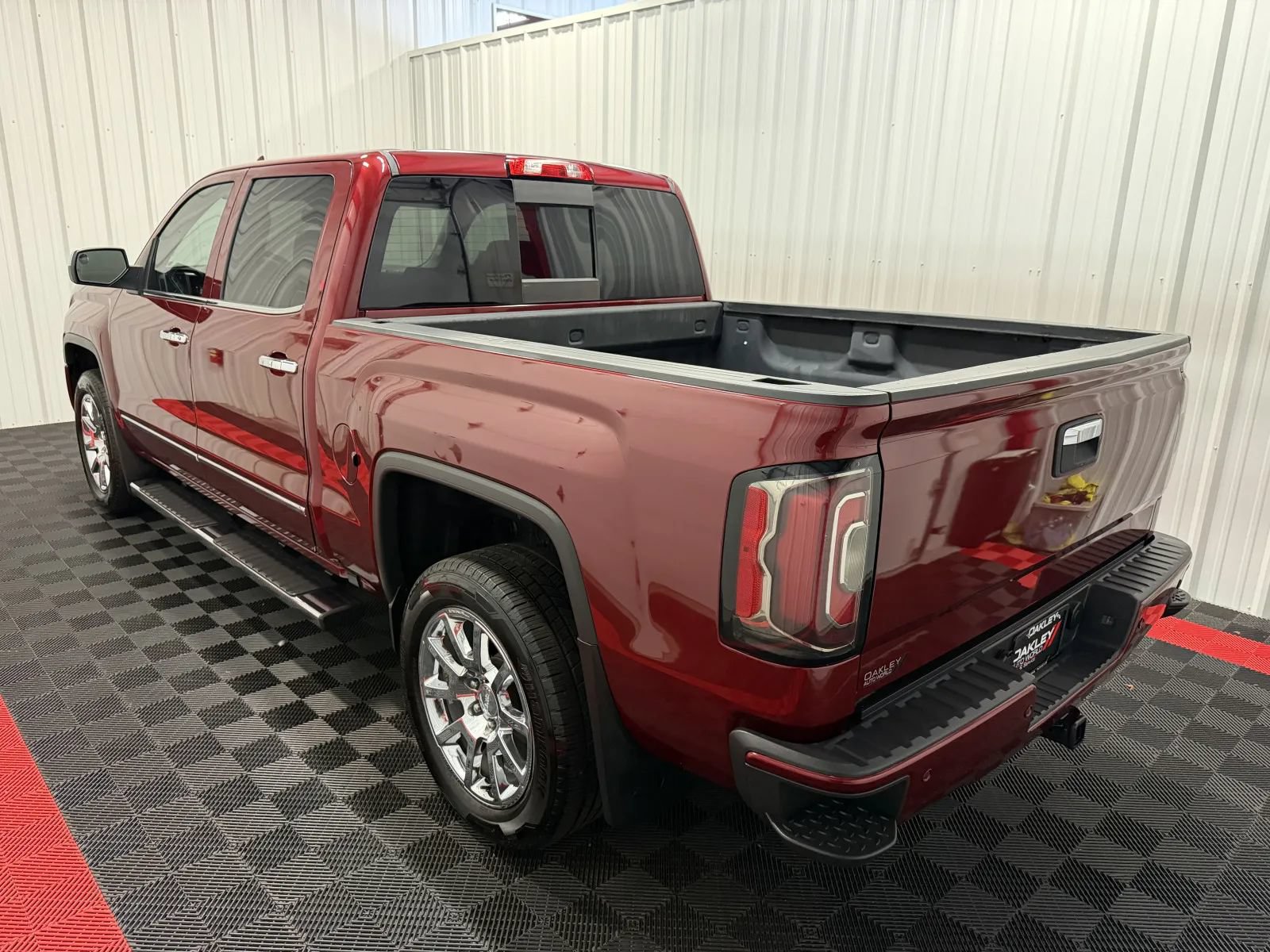 Used 2017 GMC Sierra 1500 Denali AWD/4WD image 2