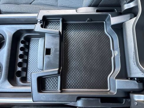 Used 2019 RAM 1500 Big Horn RWD image 33