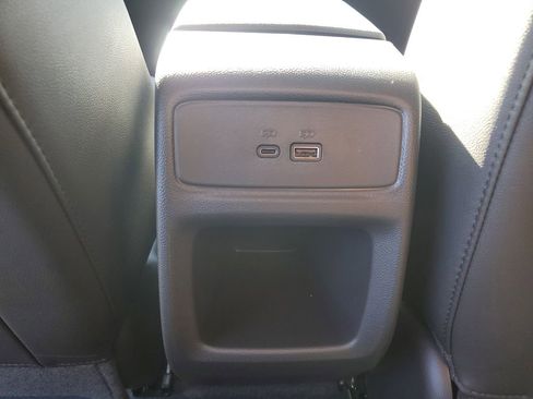 New 2026 Chevrolet Trax LT image 12