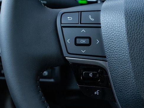 New 2026 Toyota Camry XLE image 18