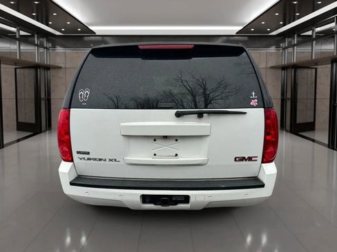 Used 2009 GMC Yukon XL SLT image 8