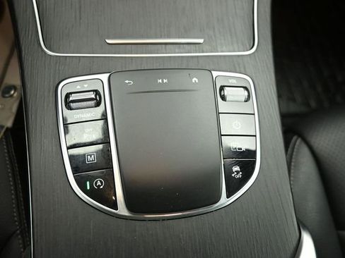 Used 2022 Mercedes-Benz GLC 300 4MATIC image 19