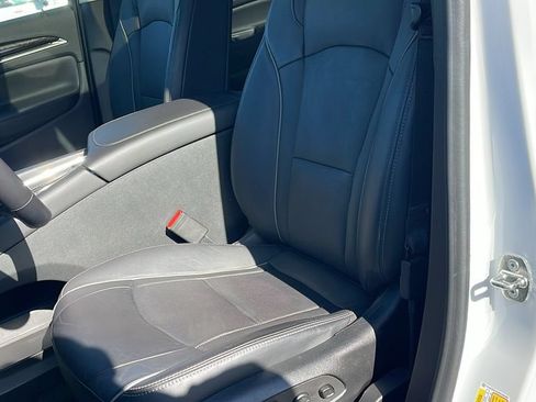 Used 2021 Buick Enclave Avenir w/ Avenir Technology Package FWD image 11