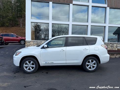 Used 2014 Toyota RAV4 EV image 11