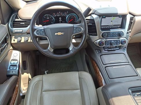 Used 2019 Chevrolet Tahoe Premier AWD/4WD image 12