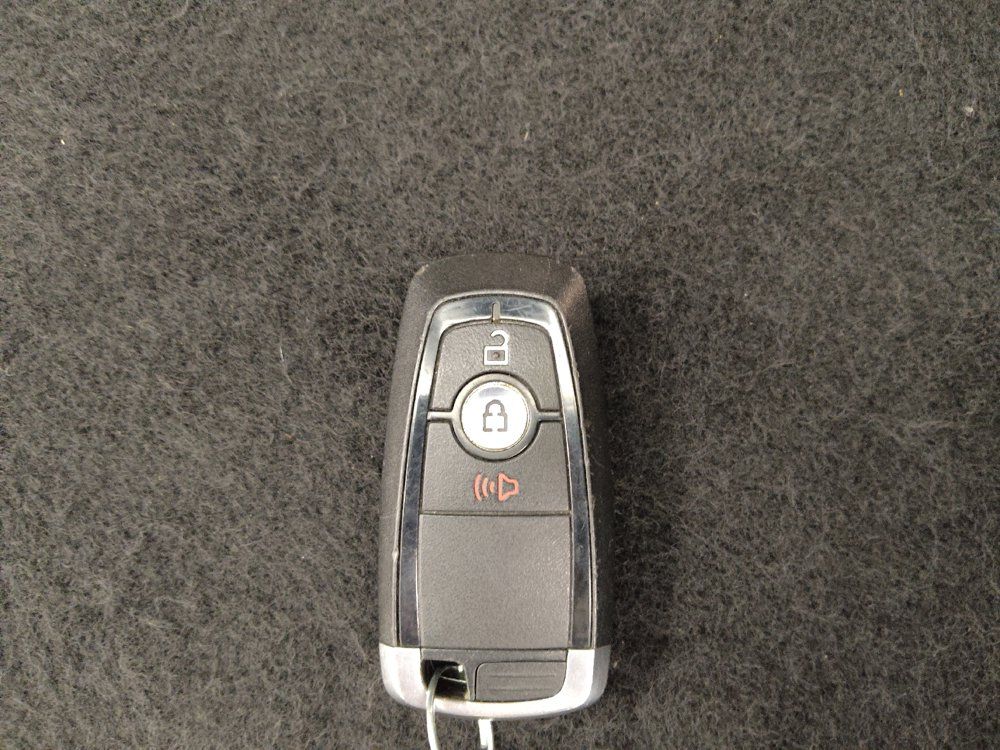 Used 2018 Ford Edge SEL w/ Equipment Group 201A FWD image 32
