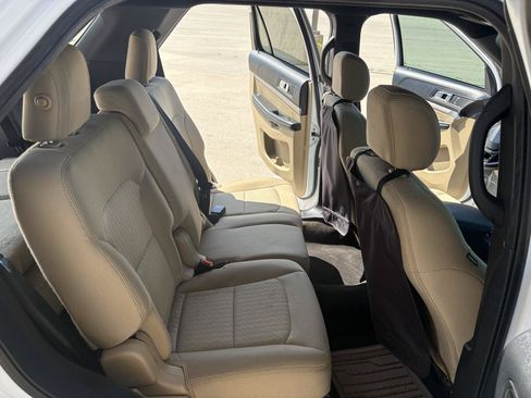 Used 2017 Ford Explorer FWD image 28