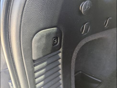 Used 2019 Jeep Grand Cherokee Altitude AWD/4WD image 22