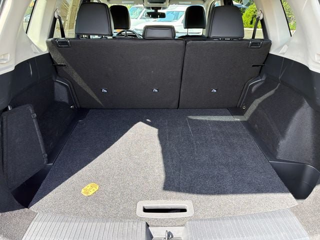 Used 2026 Nissan Rogue SL FWD image 6