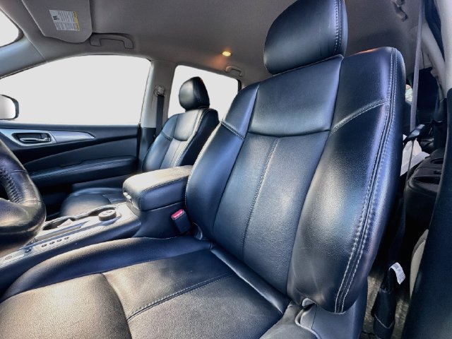 Used 2019 Nissan Pathfinder SL AWD/4WD image 24