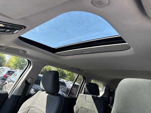 Used 2022 Jeep Grand Cherokee L Laredo w/ Luxury Tech Group I image 33