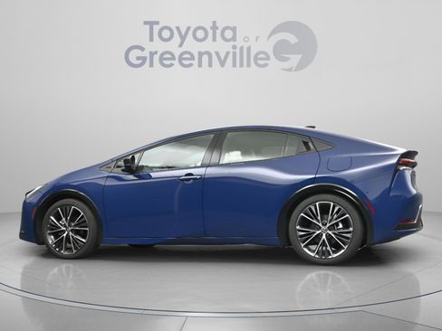 Used 2025 Toyota Prius Limited w/ Limited Premium Package FWD image 6